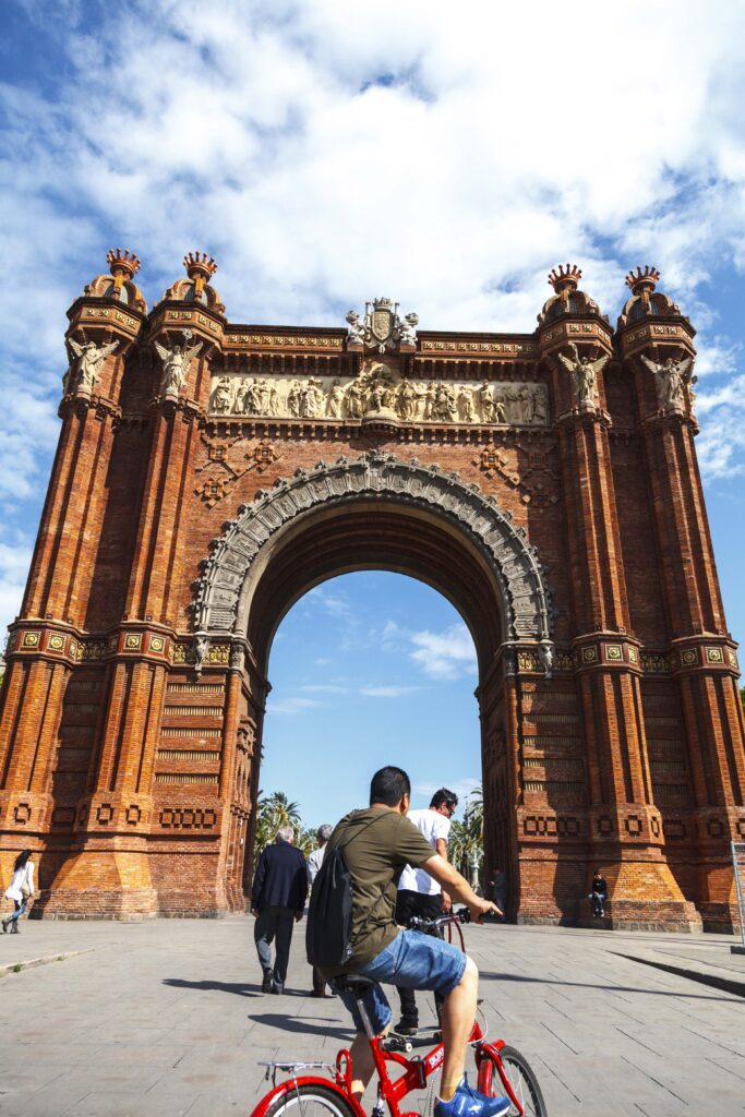 Arco del triunfo en Barcelona